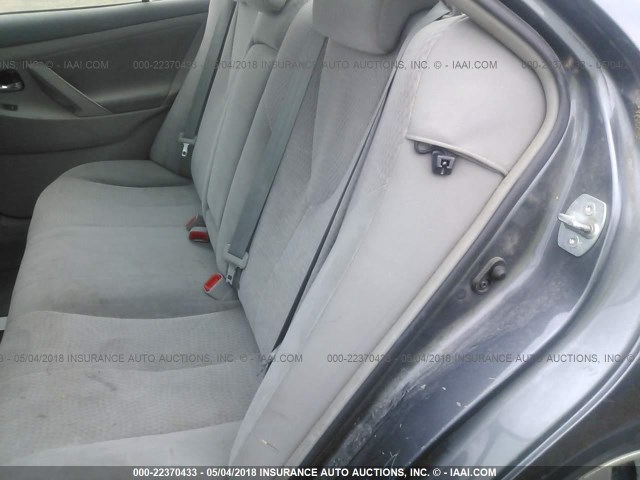 4T1BK3EKXBU624894 - 2011 TOYOTA CAMRY SE/LE/XLE GRAY photo 8
