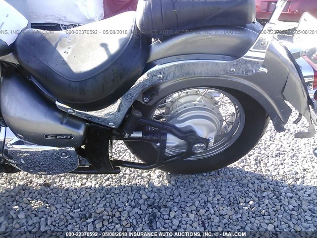 JS1VS55A752117126 - 2005 SUZUKI C50 SILVER photo 6