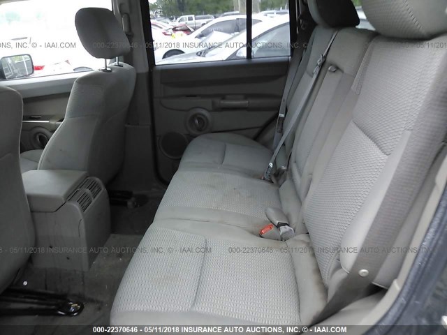 1J8HG48N76C274365 - 2006 JEEP COMMANDER შავი ფოტო 8