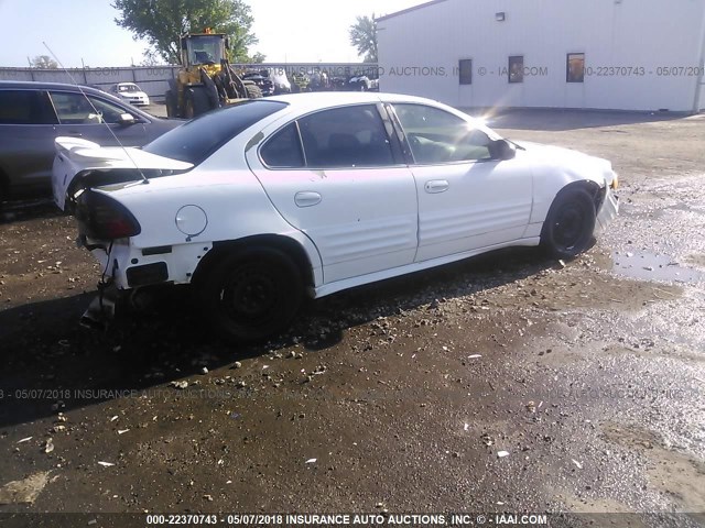 1G2NF52F02C305619 - 2002 PONTIAC GRAND AM SE1 WHITE photo 4