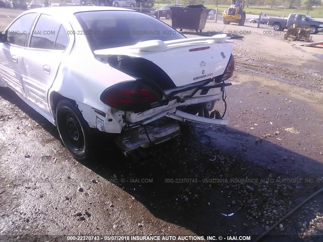 1G2NF52F02C305619 - 2002 PONTIAC GRAND AM SE1 WHITE photo 6