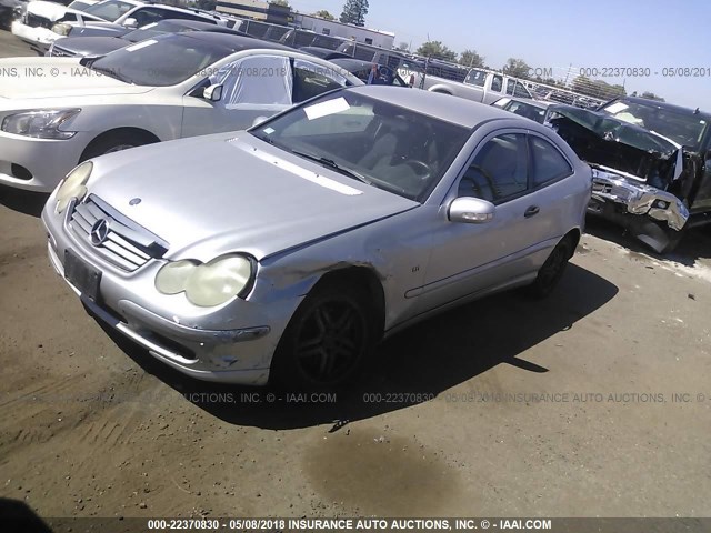 WDBRN40J63A481961 - 2003 MERCEDES-BENZ C 230K SPORT COUPE SILVER photo 2