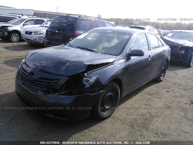 4T1BE46K07U182906 - 2007 TOYOTA CAMRY NEW GENERAT CE/LE/XLE/SE GRAY photo 2