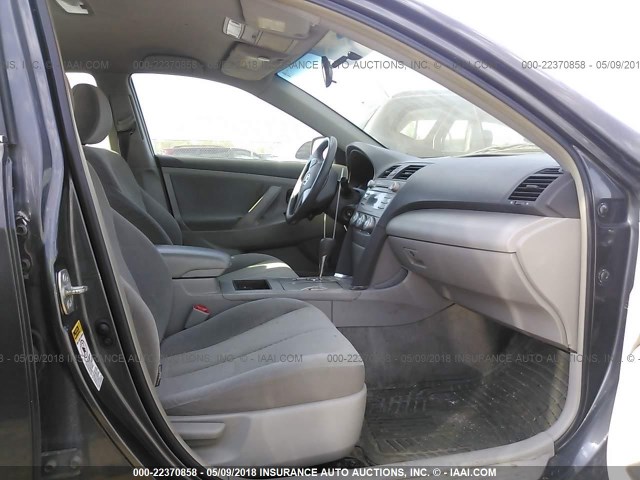 4T1BE46K07U182906 - 2007 TOYOTA CAMRY NEW GENERAT CE/LE/XLE/SE GRAY photo 5