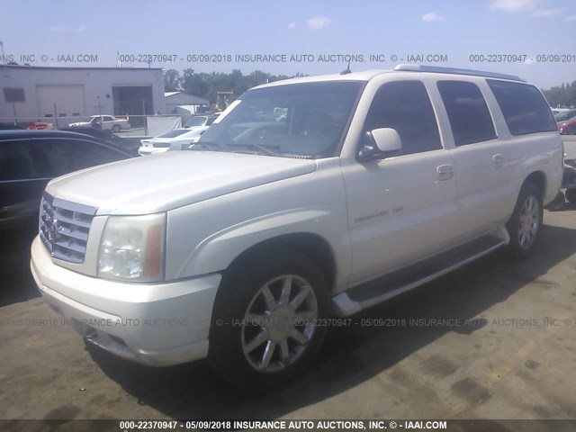 3GYFK66N34G340801 - 2004 CADILLAC ESCALADE ESV WHITE photo 2