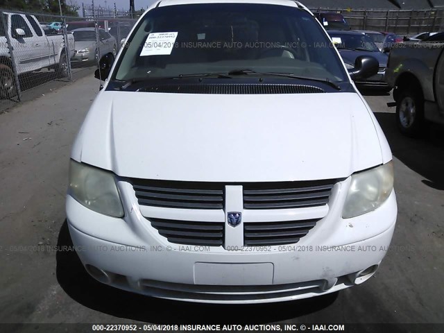 2D4GP44LX5R287918 - 2005 DODGE GRAND CARAVAN SXT WHITE photo 6