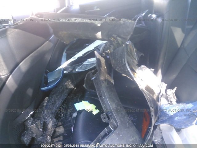 KM8J3CA28HU311396 - 2017 HYUNDAI TUCSON LIMITED/SPORT AND ECO/SE BLUE photo 8