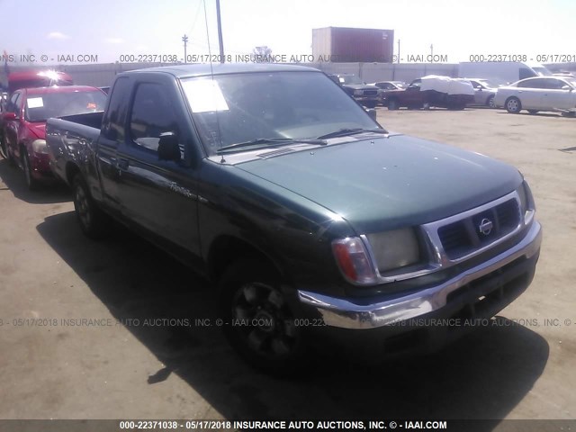 1N6DD26S1YC424627 - 2000 NISSAN FRONTIER KING CAB XE GREEN photo 1