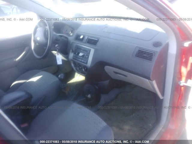 1FAHP34N77W162632 - 2007 FORD FOCUS ZX4/S/SE/SES 红色 照片 5