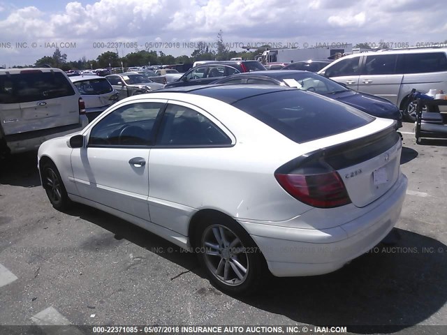 WDBRN47JX2A283971 - 2002 MERCEDES-BENZ C 230K SPORT COUPE WHITE photo 3