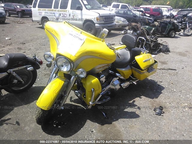 1HD1PKE1X5Y956266 - 2005 HARLEY-DAVIDSON FLHTCSE2 YELLOW photo 2