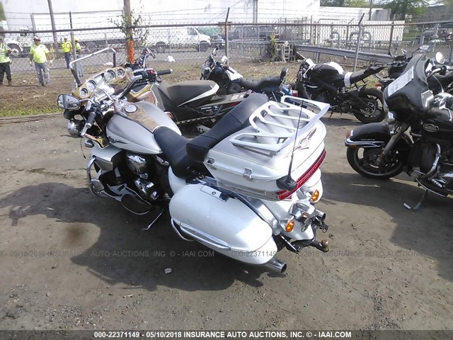 JKBVNRB13DA007287 - 2013 KAWASAKI VN1700 B WHITE photo 3