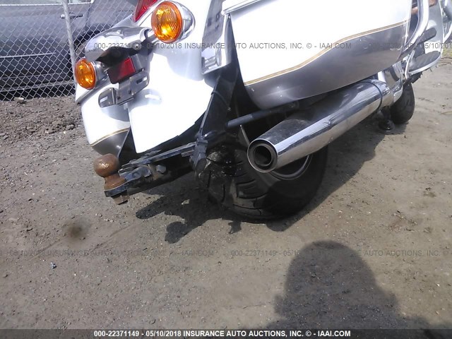 JKBVNRB13DA007287 - 2013 KAWASAKI VN1700 B WHITE photo 6