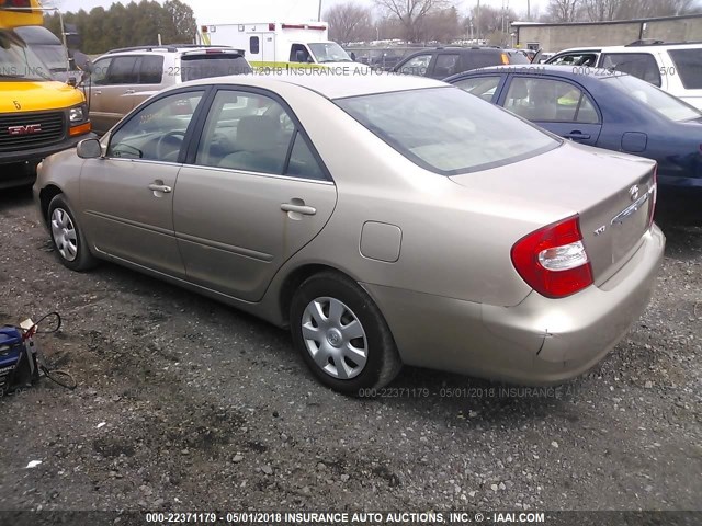 4T1BE32K33U767134 - 2003 TOYOTA CAMRY LE/XLE/SE GOLD photo 3