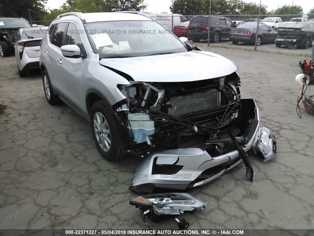 KNMAT2MV4JP528906 - 2018 NISSAN ROGUE S/SV SILVER photo 1