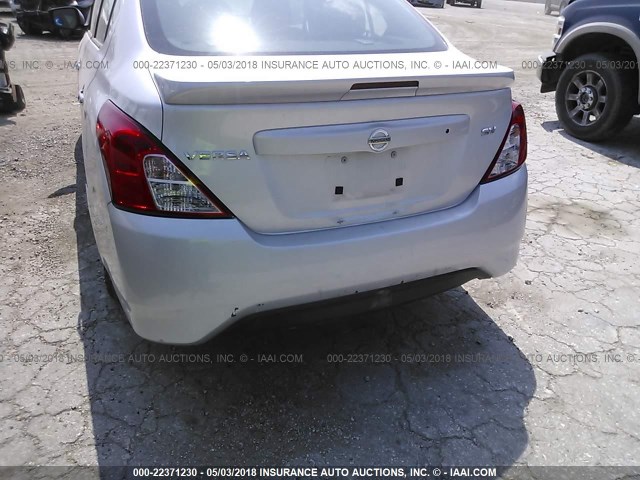 3N1CN7AP9HL867496 - 2017 NISSAN VERSA S/S PLUS/SV/SL GRAY photo 6