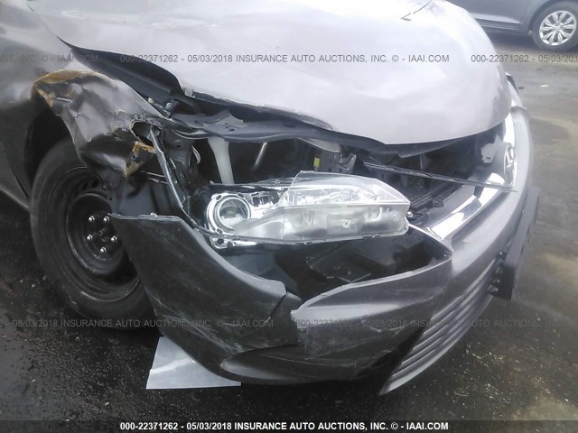 4T1BF1FK7HU416729 - 2017 TOYOTA CAMRY LE/XLE/SE/XSE GRAY photo 6