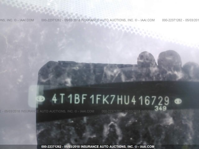 4T1BF1FK7HU416729 - 2017 TOYOTA CAMRY LE/XLE/SE/XSE GRAY photo 9