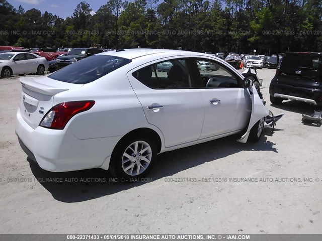 3N1CN7AP8JL809949 - 2018 NISSAN VERSA S/S PLUS/SV/SL WHITE photo 4