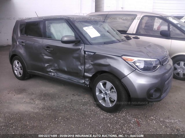 KNDJN2A20H7438389 - 2017 KIA SOUL GRAY photo 1