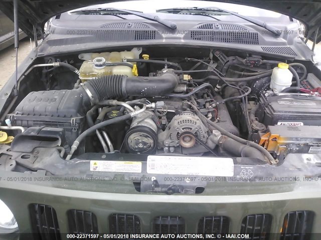 1J4GL38K66W218487 - 2006 JEEP LIBERTY RENEGADE GREEN photo 10