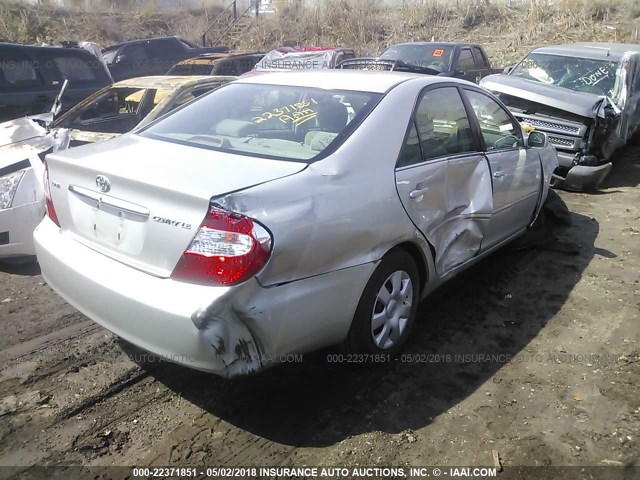 4T1BE32K74U899380 - 2004 TOYOTA CAMRY LE/XLE/SE ვერცხლისფერი ფოტო 4