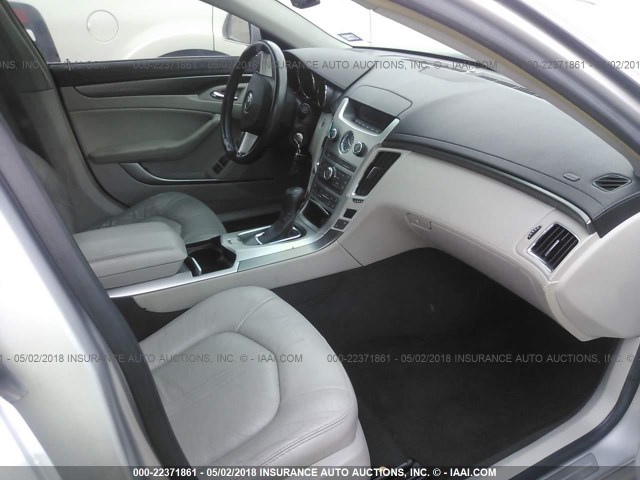 1G6DF577890140460 - 2009 CADILLAC CTS SILVER photo 5