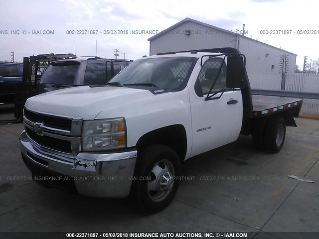 1GB6CZB62AF102250 - 2010 CHEVROLET SILVERADO C3500 Unknown photo 2