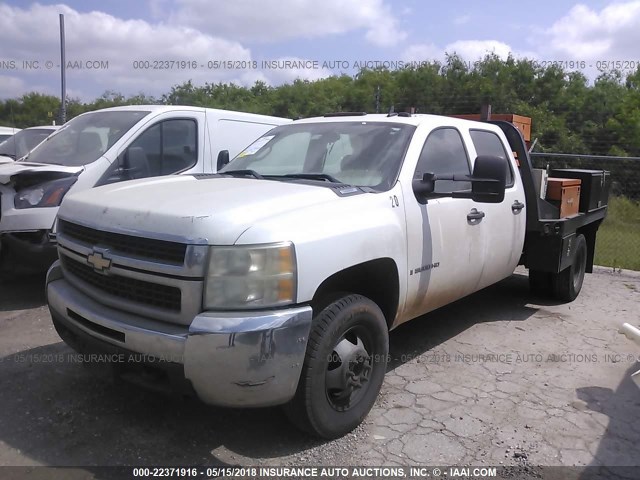 1GBJC73KX9F112692 - 2009 CHEVROLET SILVERADO C3500 WHITE photo 2