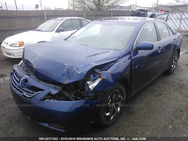 4T1BE46K27U004656 - 2007 TOYOTA CAMRY NEW GENERAT CE/LE/XLE/SE BLUE photo 2