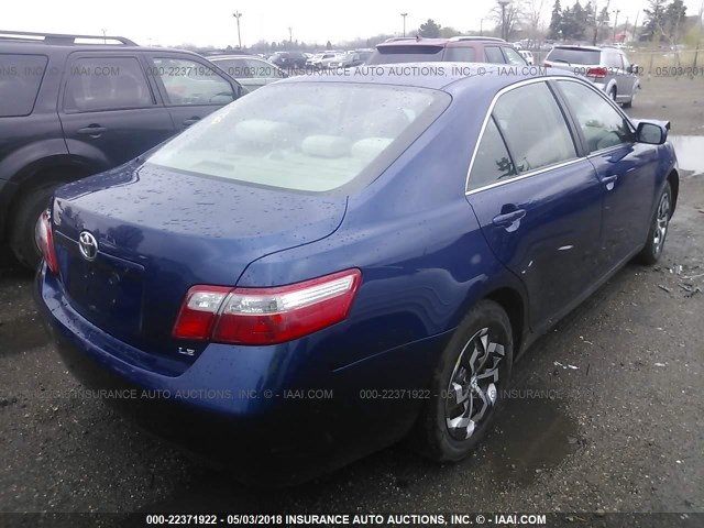 4T1BE46K27U004656 - 2007 TOYOTA CAMRY NEW GENERAT CE/LE/XLE/SE BLUE photo 4