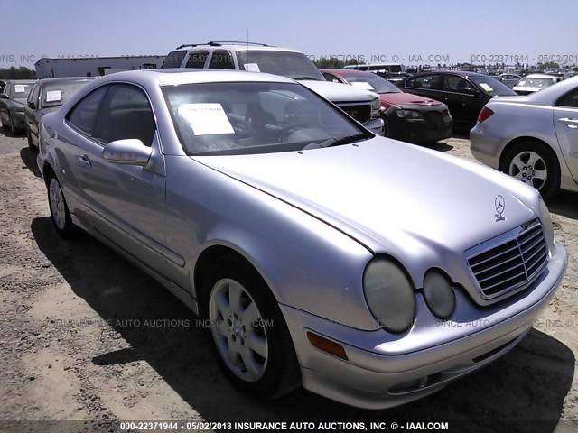 WDBLJ65G22T122944 - 2002 MERCEDES-BENZ CLK 320 SILVER photo 1