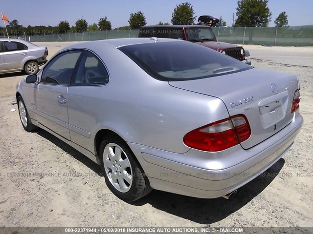 WDBLJ65G22T122944 - 2002 MERCEDES-BENZ CLK 320 SILVER photo 3