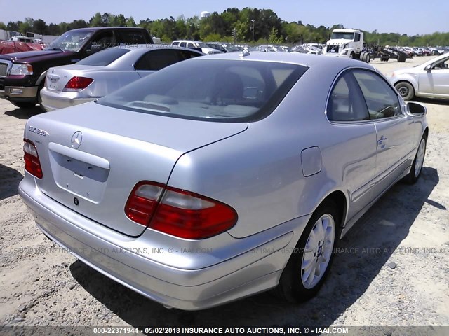 WDBLJ65G22T122944 - 2002 MERCEDES-BENZ CLK 320 SILVER photo 4