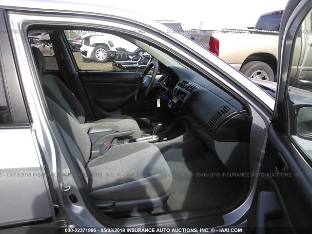 1HGES16395L011383 - 2005 HONDA CIVIC DX VP SILVER photo 5