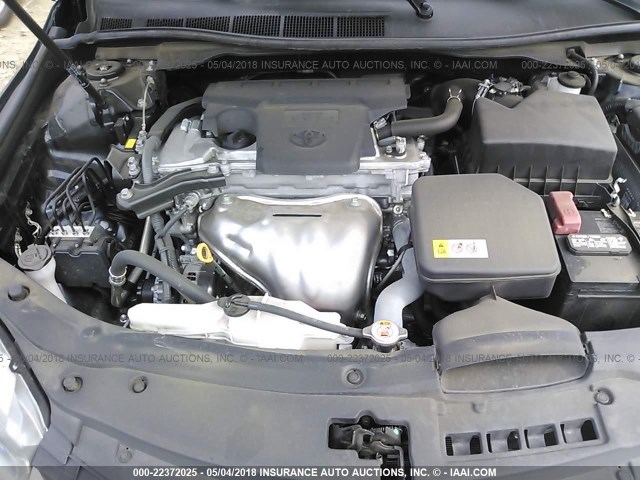 4T1BF1FKXHU348815 - 2017 TOYOTA CAMRY LE/XLE/SE/XSE ლურჯი ფოტო 10