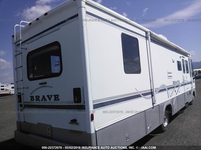 5B4LP37J8Y3318103 - 2000 WORKHORSE CUSTOM CHASSIS MOTORHOME CHASSIS P3500 Unknown photo 3