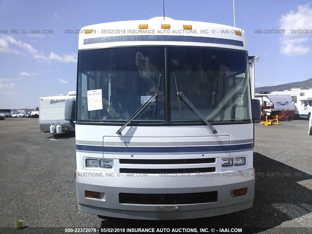 5B4LP37J8Y3318103 - 2000 WORKHORSE CUSTOM CHASSIS MOTORHOME CHASSIS P3500 Unknown photo 6