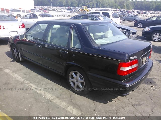 YV1LS5579W2539766 - 1998 VOLVO S70 BLACK photo 3