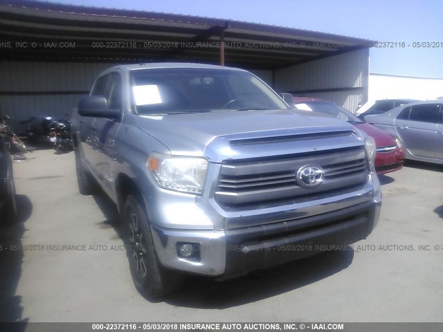 5TFDW5F10EX337263 - 2014 TOYOTA TUNDRA CREWMAX SR5 SILVER photo 1