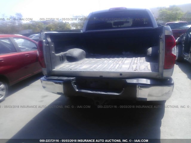 5TFDW5F10EX337263 - 2014 TOYOTA TUNDRA CREWMAX SR5 SILVER photo 6