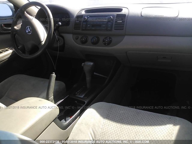 JTDBE32K120100766 - 2002 TOYOTA CAMRY LE/XLE/SE Yaşıl foto 5