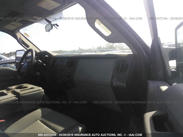 1FT7X2B6XEEA02548 - 2014 FORD F250 SUPER DUTY WHITE photo 5