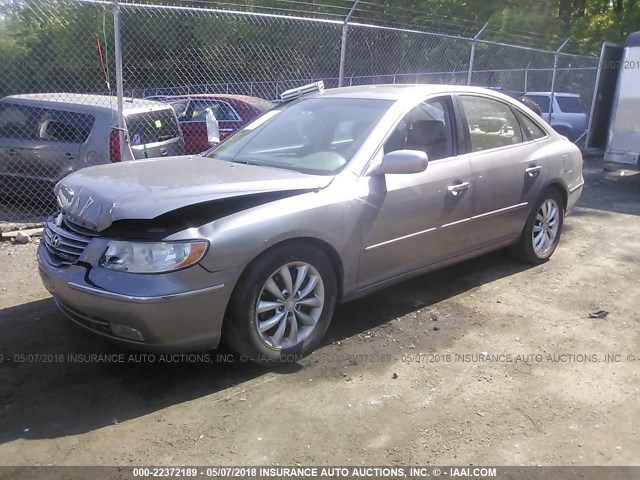 KMHFC46F17A223524 - 2007 HYUNDAI AZERA SE/LIMITED BEIGE photo 2