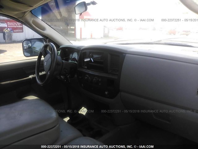 3D7KS28D68G158359 - 2008 DODGE RAM 2500 ST/SLT 白色 照片 5