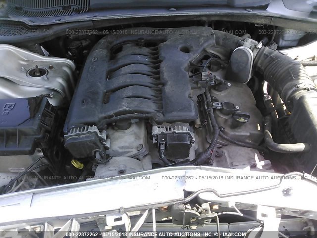 2D4FV47V46H124185 - 2006 DODGE MAGNUM SXT SILVER photo 10