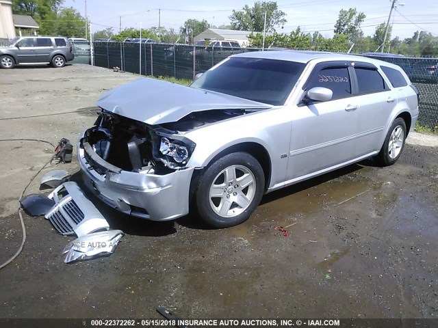 2D4FV47V46H124185 - 2006 DODGE MAGNUM SXT SILVER photo 2