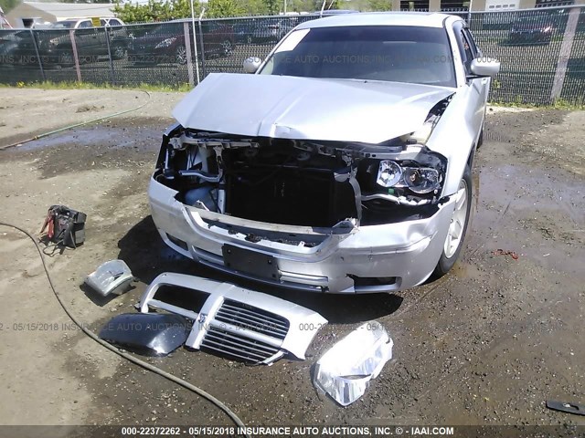 2D4FV47V46H124185 - 2006 DODGE MAGNUM SXT SILVER photo 6