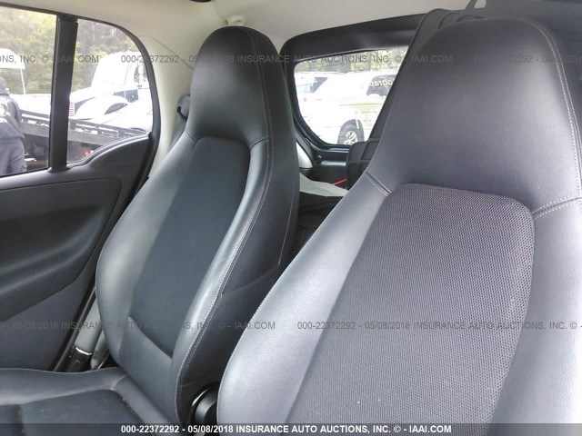 WMEEJ3BA9DK587482 - 2013 SMART FORTWO PURE/PASSION WHITE photo 8