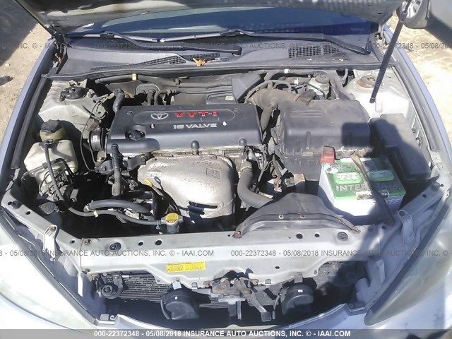 4T1BE32K02U500077 - 2002 TOYOTA CAMRY LE/XLE/SE ვერცხლისფერი ფოტო 10